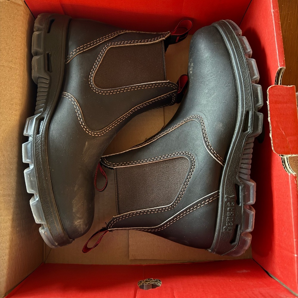 Redback Boots Dark Brown Chelsea Boots